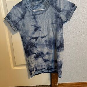 blue lulu lemon tie dye swifty